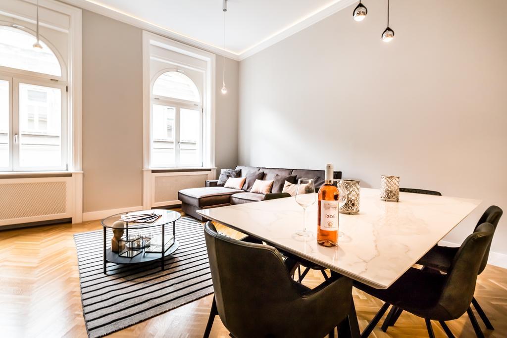 Bpr Opera Lux Treasure Apartman Budapest Kültér fotó
